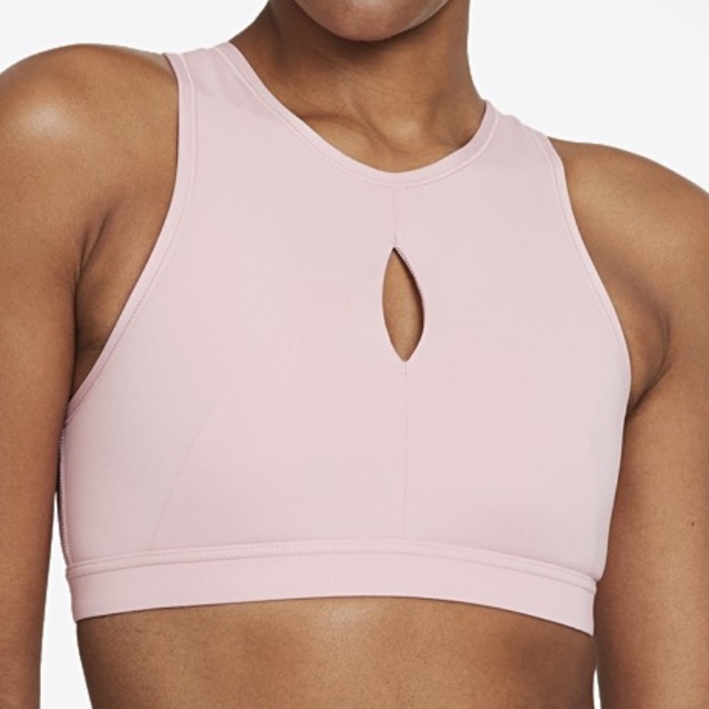 •SOLD•Nike Women's Yoga Swoosh Medium-Support Sports Bra size M
